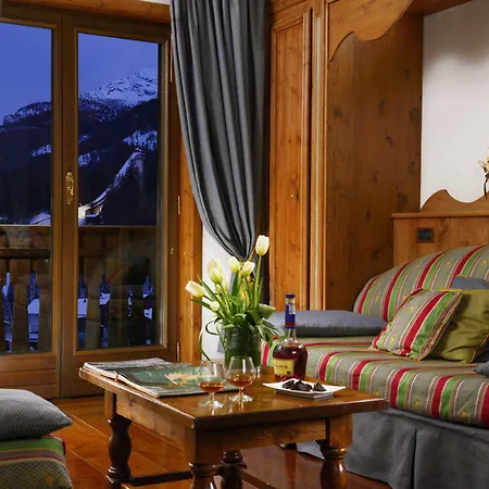 Szálloda Faloria Mountain Cortina dʼAmpezzo